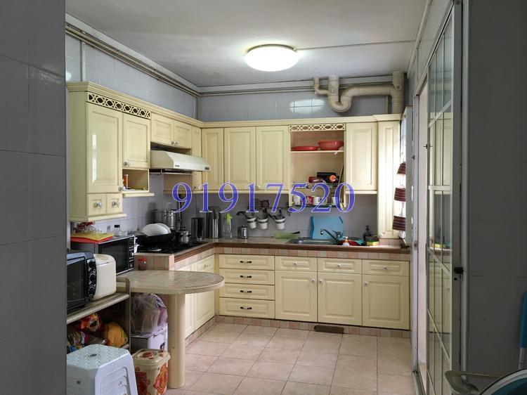 Blk 892A Tampines Avenue 8 (Tampines), HDB Executive #121070792